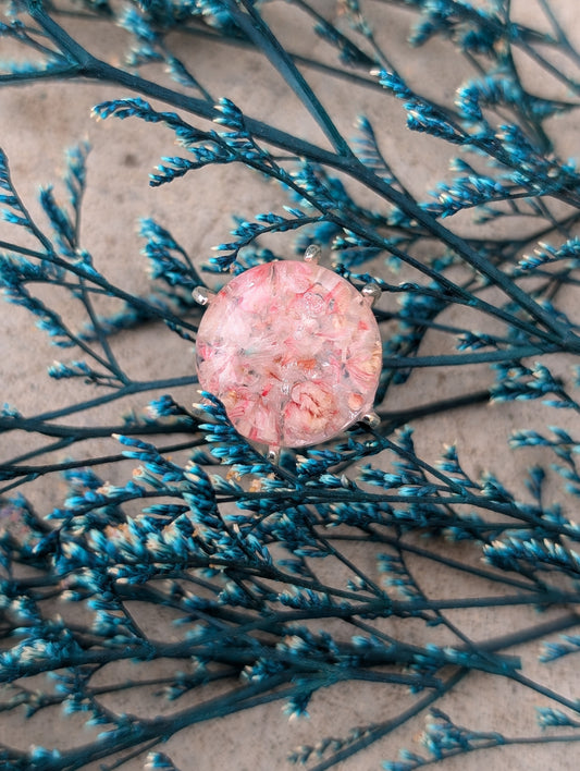 Ring „Blüten der Morgendämmerung“ – Handgefertigter Schmuck mit echten Blumen